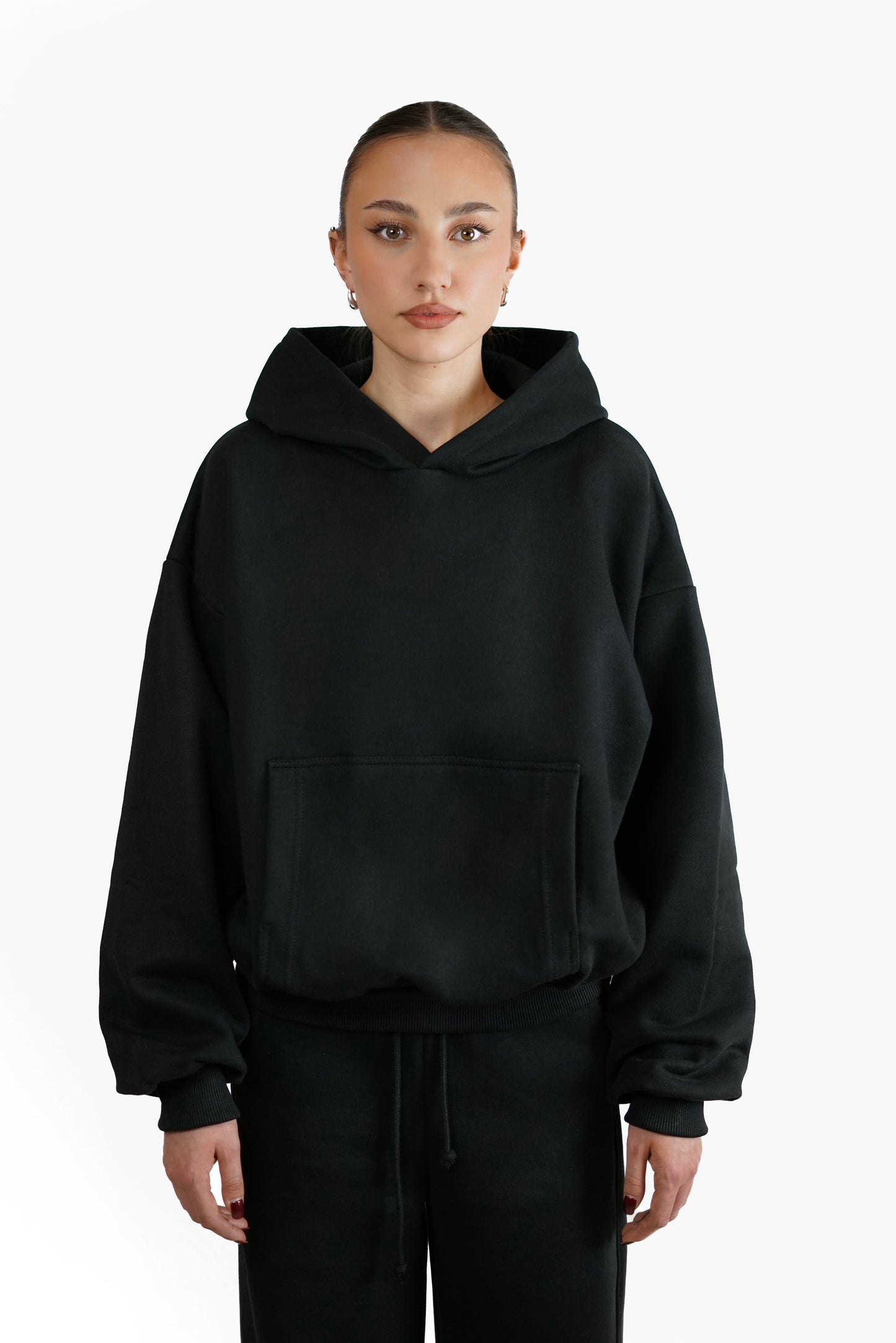 BLACK HEAVY HOODIE