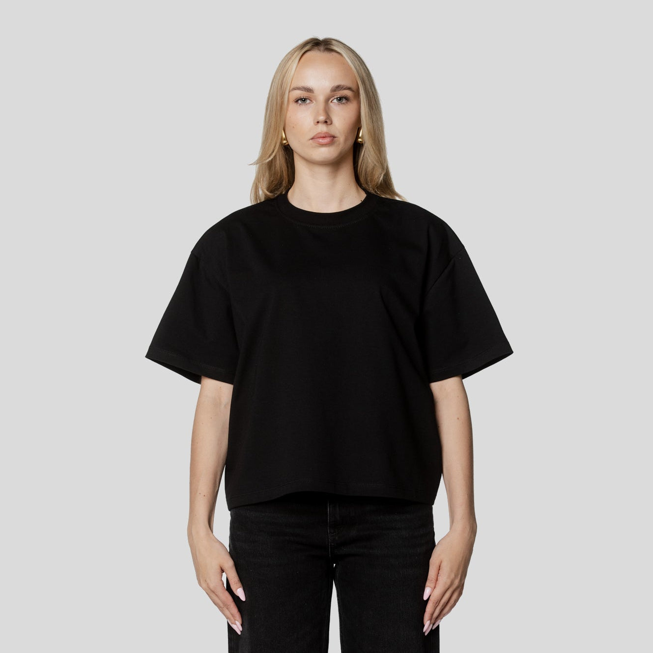 T-SHIRT - BLACK